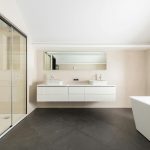 plato de ducha por bañera